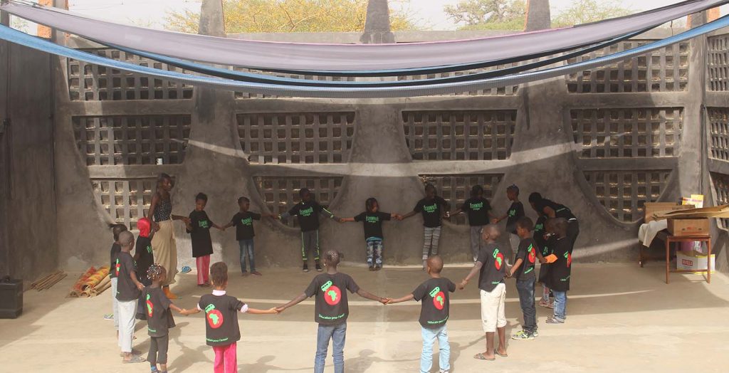 Educational activity for the primary school scholars of Ashinaga Senegal