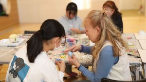 津波遺児家庭をアートで10年間応援|金沢美術工芸大学コラボワークショップが最終回