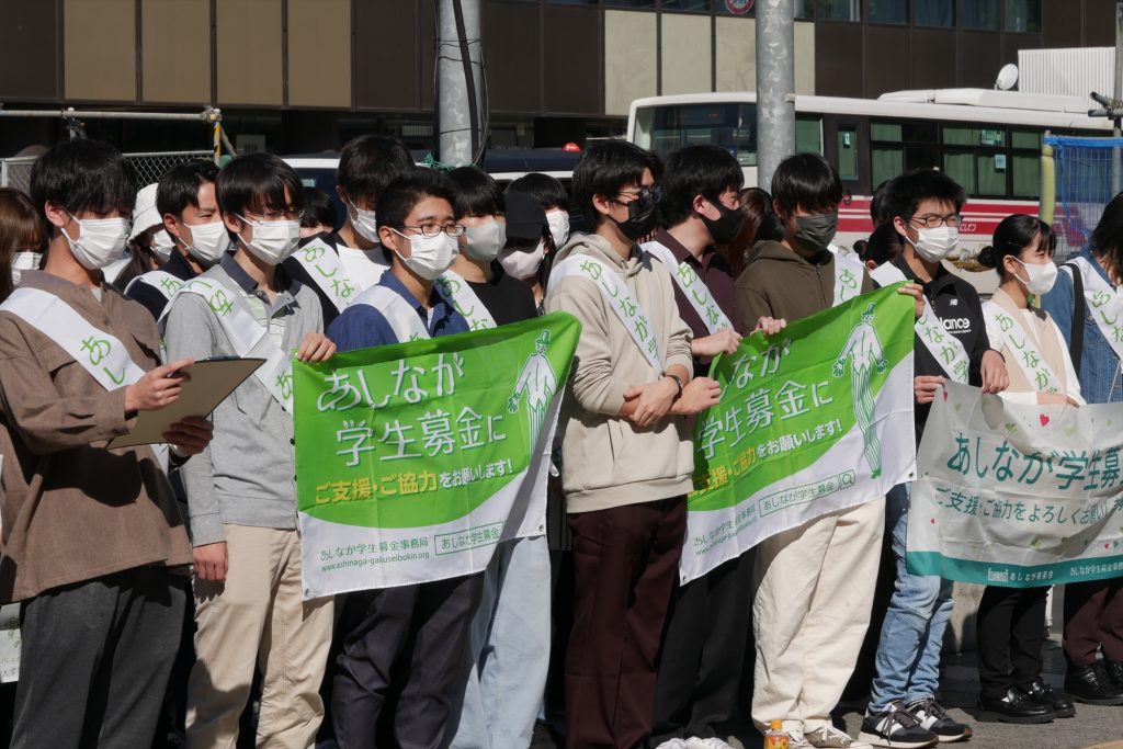 【現地レポート】福岡で3年ぶりの街頭募金を実施しました