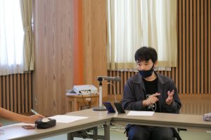 自身の体験を話される井奥様